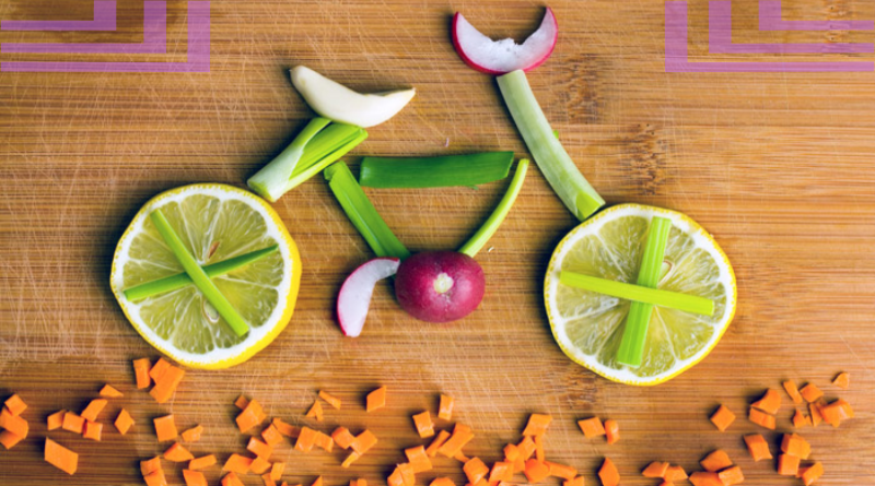 велосипед из овощей лимон зеленый лук редиска морковь